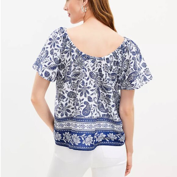 Paisley Flutter Sleeve Scoop Neck Blue and White Top Size Large - Picture 2 of 7